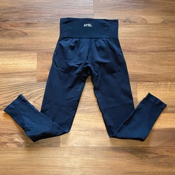 AYBL Black Seamless‎ Leggings, M - Picture 10 of 14